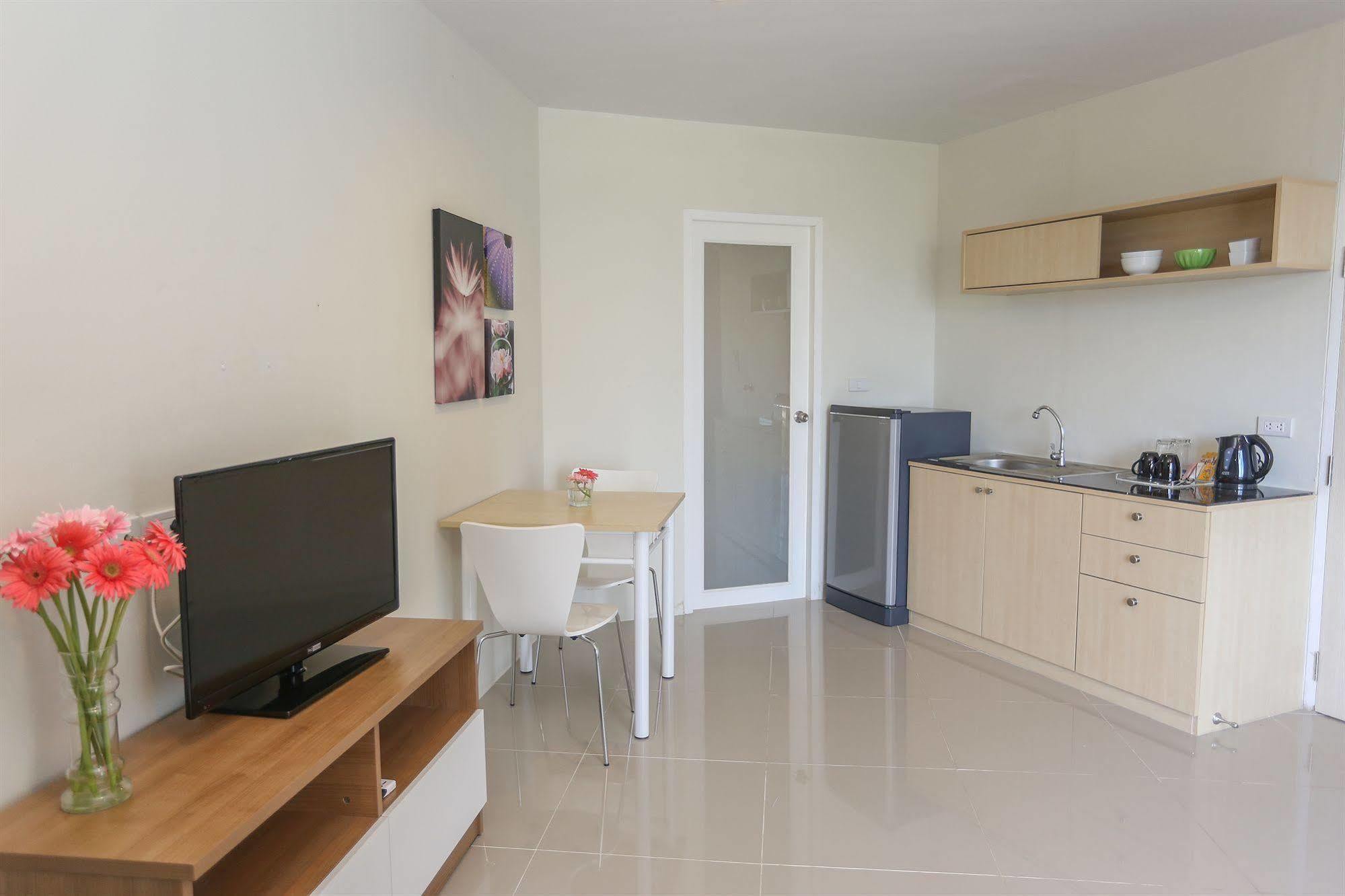 R-Con Rest Sea Hotel Pattaya Luaran gambar